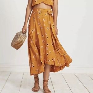 NWT Faithful the Brand Belted Botony Skirt, Size 6